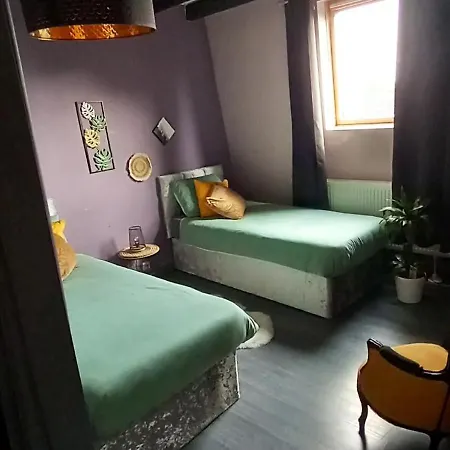Comfortable In 94 M² With Parking Includeda Apartmán