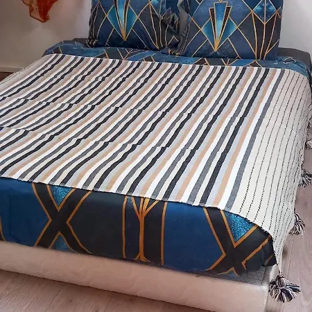 Comfortable In 94 M² With Parking Includeda Apartmán *
