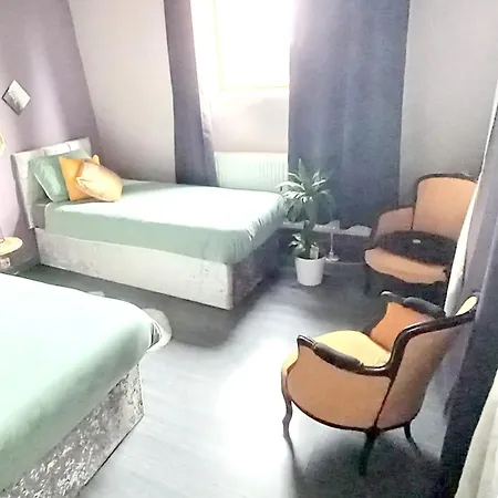 Apartmán Comfortable In 94 M² With Parking Includeda Frameries